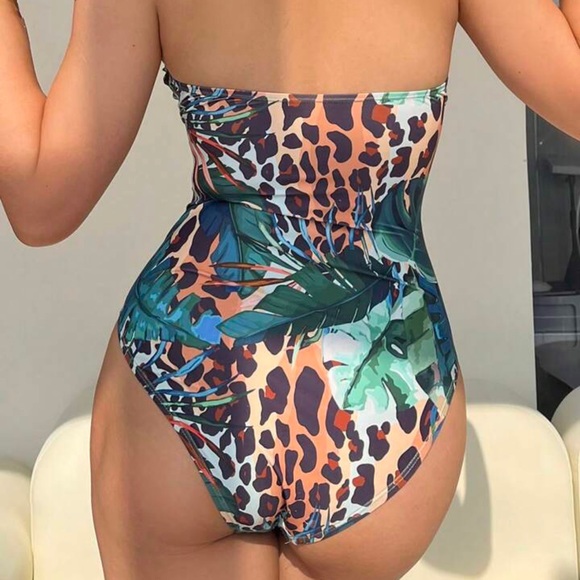 Shein M Tropical / Leopard Print Cut Out Waist Halter One Piece Swimsuit NWT - Picture 6 of 11